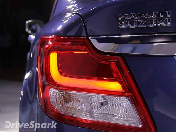 டெலிவிரிக்கு எடுத்து வந்த கார் விபத்தில் சிக்கி சேதம்... புதிய காரை தரும் மாருதி டீலர்!!