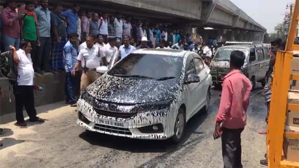 கோவையில் கார்கள் மீது சிதறிய தார்..! காரில் இருந்து தாரை அகற்ற பாதுகாப்பான வழிமுறை இதோ..!