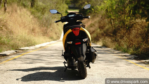  புதிய டிவிஎஸ் என்டார்க் 125 ஸ்கூட்டரில் புதிய வண்ணங்கள் அறிமுகம்!!