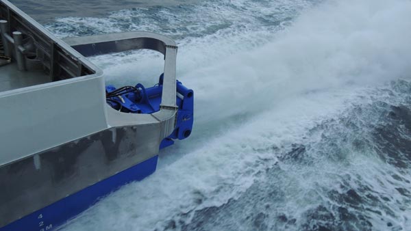 போயிங் 747 விமான ஜெட் எஞ்சின் பொருத்தப்பட்ட உலகின் அதிவேக கப்பல்!!