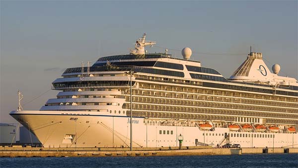 மும்பையிலிருந்கு கோவாவிற்கு இந்தியாவின் முதல் சொகுசு கப்பல் அறிமுகம்!