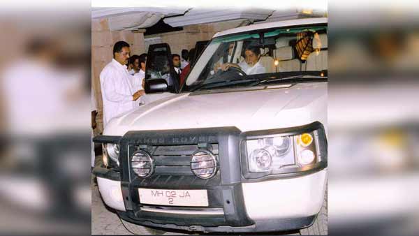 அமிதாப்பச்சனின் கார் விற்பனைக்கு வந்தது... நீங்கள் கூட வாங்கி 'கெத்து' காட்டலாம்!!!