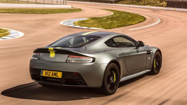 இந்தியாவின் முதல் அஸ்டன் மார்டின் காரை வாங்கியவர் யார்?