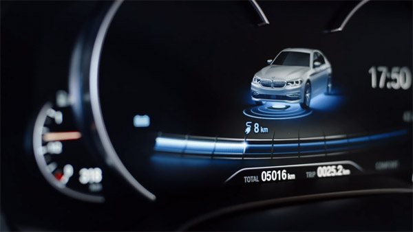 எலெட்ரிக் கார்களுக்கான வயர்லெஸ் சார்ஜரை தயரித்தது பிஎம்டபிள்யூ நிறுவனம் 