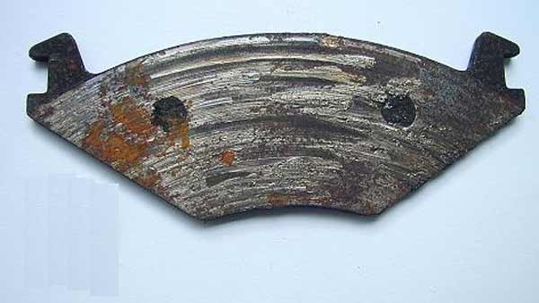 டிஸ்க் பிரேக்கில் உள்ள சாதக பாதகமான விஷயங்கள் என்ன?