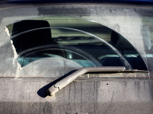 உங்கள் காரை குறைந்த செலவில் சுத்தம் செய்வது எப்படி? சுறுக் நறுக் டிப்ஸ்கள்