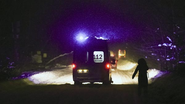 காரில் செல்லும் போது எப்படி லேன் மாற வேண்டும் தெரியுமா?