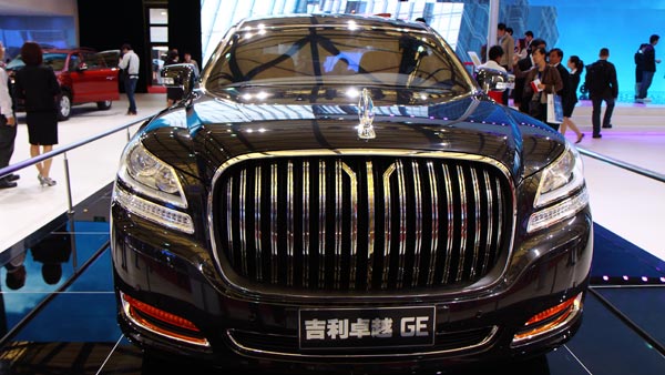 மாருதி 800 முதல் ரோல்ஸ் ராய்ஸ் வரை சீனர்கள் செய்யும் ஈ அடிச்சான் காப்பி 