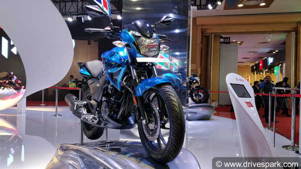 பல்சர் கொடி பறக்குது... ஹீரோ எப்பவும் அதுக்கு சரிப்பட்டு வரவே வராது...!!! 