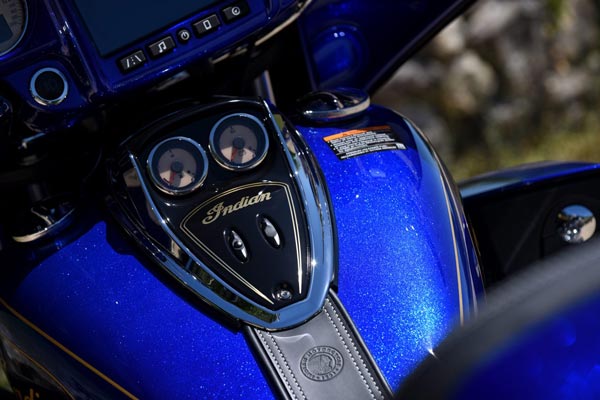 இந்தியன் ரோட்மாஸ்டர் எலைட் மோட்டார்சைக்கிள் விற்பனைக்கு அறிமுகம்!!