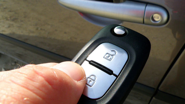  மரணத்தை விளைவிக்கும் 'கீ லெஸ்' கார்கள்... பகீர் ரிப்போர்ட்... எச்சரிக்கையாக இருப்பது எப்படி? 