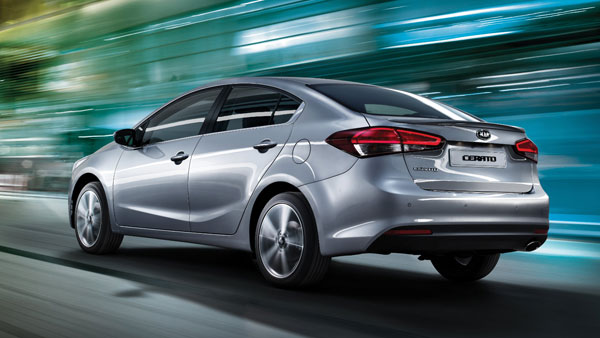 கியா செராட்டோ கார் பெங்களூரில் சோதனை - எக்ஸ்க்ளூசிவ் ஸ்பை படங்கள்!!