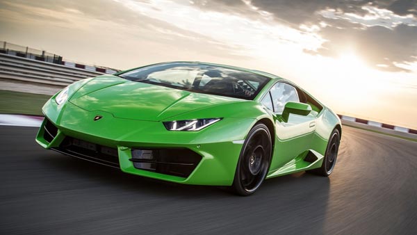 இந்தியாவில் சூப்பர் கார்கள் லாயக்கற்றவை ; பெங்களூருவில் நடந்த கூத்து தெரியுமா?