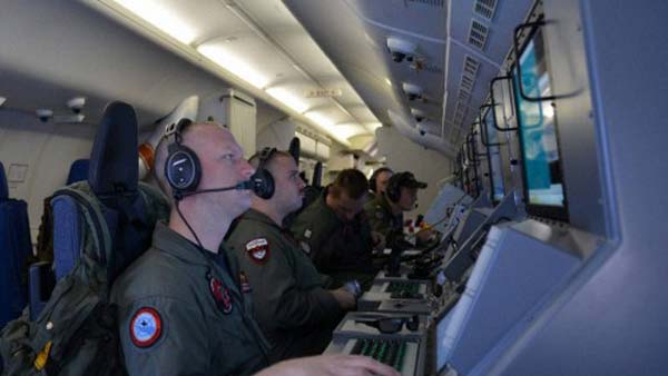 மலேசிய விமான விபத்தின் மர்மம் விலகுகிறது... இது மாபாதக படுகொலை!!