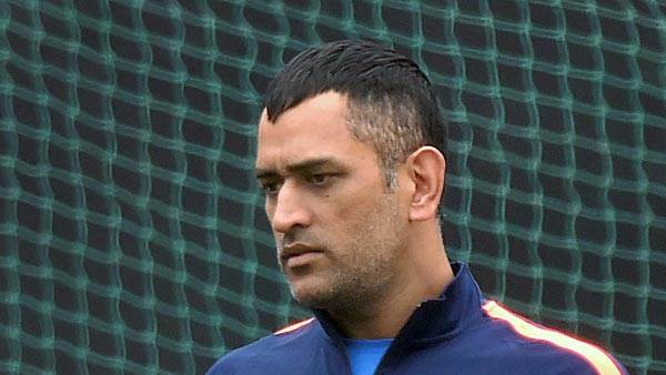 தோனியின் ஹம்மர் முதல் ஜடேஜாவின் ஆடி வரை சிஎஸ்கே வீரர்களின் கார் பட்டியல்