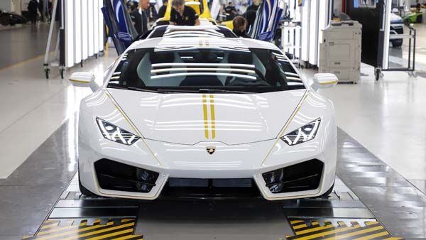 பரிசாக கிடைத்த லம்போர்கினி சூப்பர் காரை ஏலம் விட்ட போப் ஆண்டவர்...! நெகிழ்ச்சியான செய்தி...! 