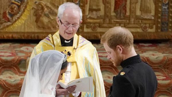 இங்கிலாந்து இளவரசர் ஹாரி திருமண நிகழ்ச்சியின் போது பயன்படுத்திய ஜாக்குவார் காரின் ரகசியங்கள் அம்பலமானது 