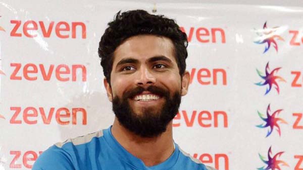 ஜடேஜா மனைவியின் தலைமுடியை இழுத்து தாக்கிய போலீஸ்.. கார் மோதியதால் ஆத்திரம்.. விபத்துக்கு காரணம் யார்