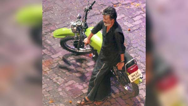 காலா படத்தில் பச்சை நிற ஆர்எக்ஸ் 100 பைக்கை ரஜினி பயன்படுத்தியது ஏன்? 