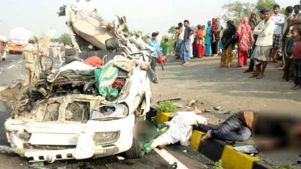 ஆர்ஜேடி தலைவர்கள் மூவரின் உயிரை பறித்த கோர விபத்து...காரணம் என்ன? அப்பளமாக நொறுங்கியது ஸ்கார்பியோ...