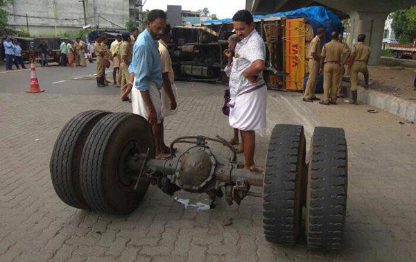 சிக்னல் ஜம்ப் விபரீதத்தை உணர்த்தும் விபத்து... இனியாவது தவிர்ப்பீர்களா?