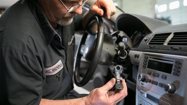 உங்கள் கார் விபத்தில் சிக்க முக்கிய 5 காரணங்கள் இது தான்