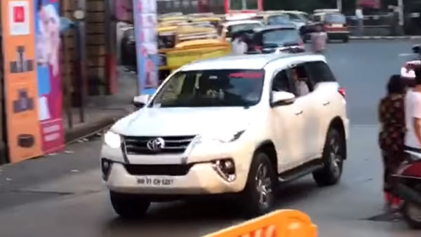 அம்பானியின் பாதுகாப்பிற்கு இவ்வளவு உயர் ரக கார்களா? எல்லாம் யார் வீட்டு காசு தெரியுமா?