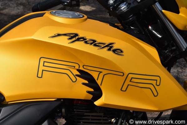 டிவிஎஸ் அப்பாச்சி ஆர்டிஆர் 200 பைக்கில் புதிய வண்ணங்கள் அறிமுகம்!