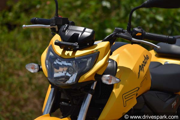 டிவிஎஸ் அப்பாச்சி ஆர்டிஆர் 200 பைக்கில் புதிய வண்ணங்கள் அறிமுகம்!