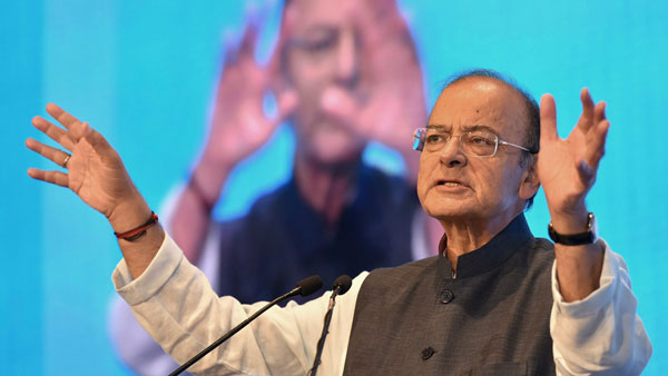 பெட்ரோல் விலையை எல்லாம் குறைக்க முடியாது.. எல்லாரும் ஒழுங்கா வரி கட்டுங்க.. மத்திய அமைச்சர் அடாவடி 