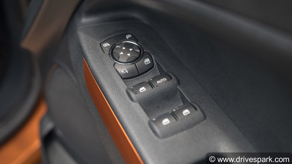 ஹாலிவுட் பட பாணியில் ஹை-டெக் டிவைஸ் மூலம் லக்ஸரி கார்கள் திருட்டு... எச்சரிக்கையாக இருப்பது எப்படி? 