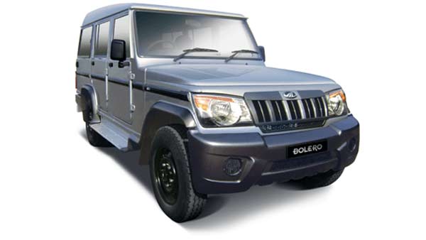 ஒரு குடும்பத்தை மீட்க பொலிரோ காரில் ஆற்று வெள்ளத்தை கடந்த போலீஸ்! சாத்தியமானது எப்படி? 