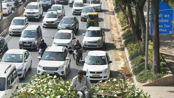 ஸ்கூட்டருக்கு வழி விடாத ஆட்டோ டிரைவர் மீது துப்பாக்கி சூடு! வாகன ஓட்டிகளுடன் தகராறை தவிர்ப்பது எப்படி? 