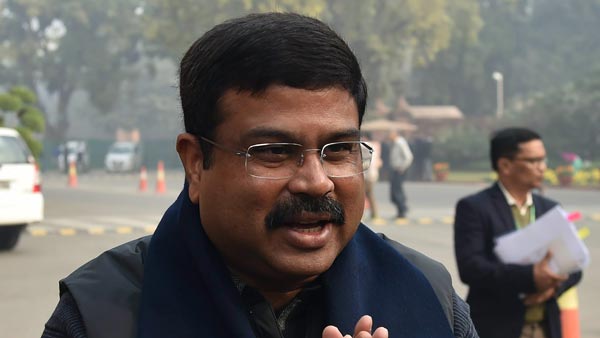 பெட்ரோலை வைத்து கொண்டு ஆட்டம் போட்ட அரபு நாடுகளின் வாலை ஒட்ட நறுக்கியது இந்தியா! வெச்ச செக் அப்படி! 