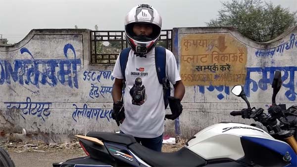 2,500 கிலோ டிராக்டரை பஜாஜ் டோமினார் பைக்கால் இழுக்க முடியுமா? 