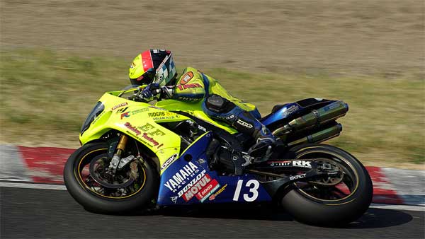 தமிழக மாணவர்கள் தயாரித்த சூப்பர் பைக் ஸ்பெயின் ரேஸில் பங்கேற்கிறது... 17 நாடுகளுக்கு கடும் சவால்