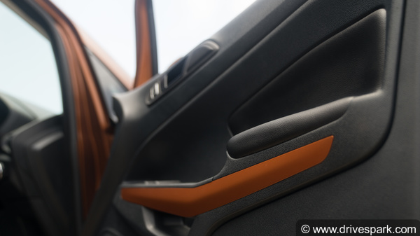 புதிய ஃபோர்டு ஈக்கோஸ்போர்ட் எஸ் எஸ்யூவியின் டெஸ்ட் டிரைவ் ரிப்போர்ட்!!