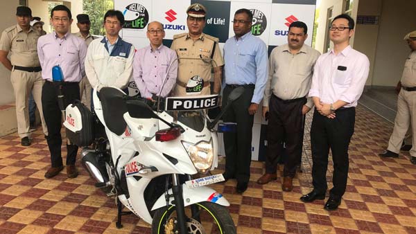 60 ஜிக்ஸர் எஸ்எப் பைக்குகளை போலீசாருக்கு பரிசாக வழங்கிய சுசுகி.. காரணம் இதுதான்..