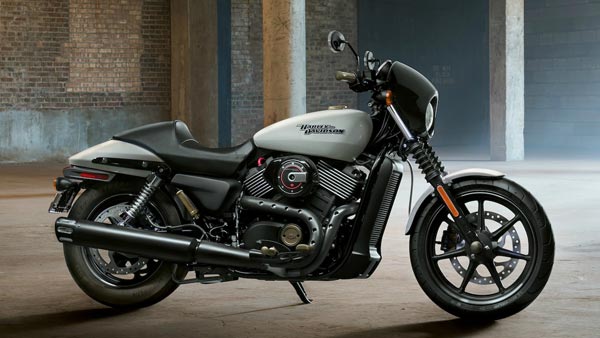 வடிவேலு ஸ்டைலில் ரூ.10 லட்சம் ஹார்லி டேவிட்சன் பைக் ஸ்வாகா! ஒரு மனுஷன் இவ்ளோ நேரமா டெஸ்ட் ரைடு போவான்? 