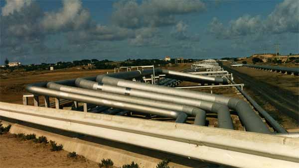 அமெரிக்கா- ஈரான் ஆயில் அரசியலால் பந்தாடப்படும் இந்தியா ; பெட்ரோல் விலை விரைவில் சதம் போடலாம்