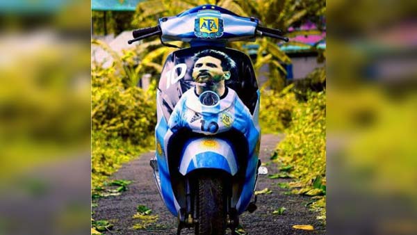 சேட்டன்களின் வாகனங்களை தொற்றிய கால்பந்து ஜூரம்! யமஹா, ஹோண்டாவும் தப்பவில்லை! 