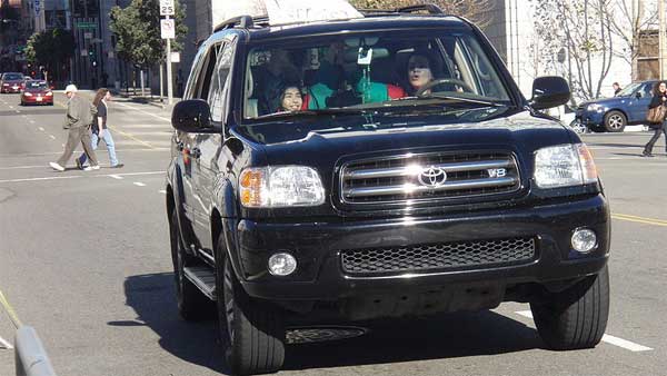 காருக்குள் அடைத்து குழந்தைகளை கொல்லும் 'கேர்லெஸ்' பெற்றோர்... போலீஸ் எச்சரிக்கை...