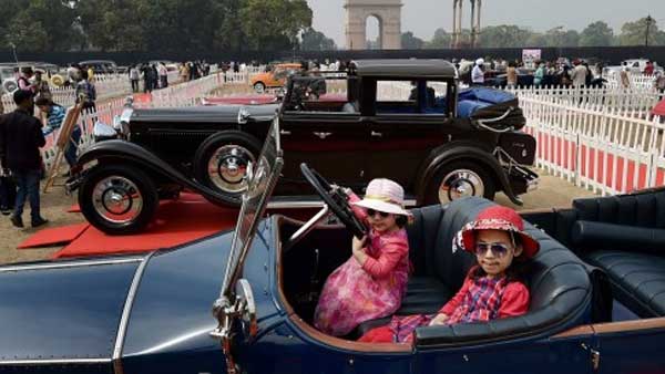 காருக்குள் அடைத்து குழந்தைகளை கொல்லும் 'கேர்லெஸ்' பெற்றோர்... போலீஸ் எச்சரிக்கை...