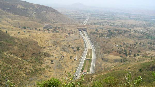 வெகு விரைவில் இந்தியாவில் 'ஹைப்பர் லூப்' சீறி பாயும்! 4 மணி நேர பயணம் வெறும் 25 நிமிடமாகிறது! 