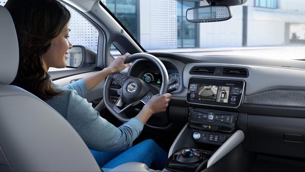 நிஸான் லீஃப் எலக்ட்ரிக் கார் இந்திய வருகை உறுதியானது!!