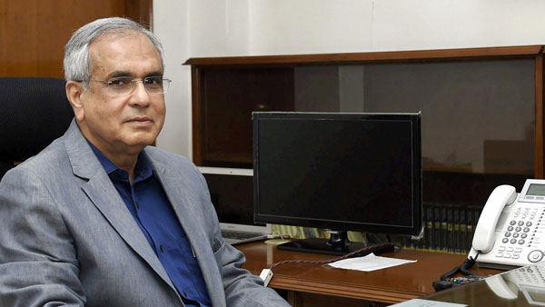 தற்போதைக்கு பெட்ரோல் ஜிஎஸ்டி வரம்பிற்குள் வராது : நிதி அயோக் துணை தலைவர்