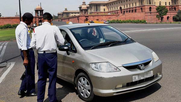 தலையில் மிளகாய் அரைத்து விடுவார்கள்... செகண்ட் ஹேண்ட் கார் வாங்குவதில் இத்தனை அபாயங்களா? தலையில் மிளகாய் அரைத்து விடுவார்கள்... செகண்ட் ஹேண்ட் கார் வாங்குவதில் இத்தனை அபாயங்களா?