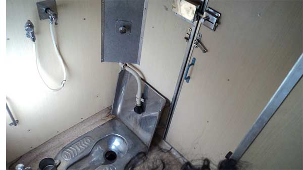 இந்திய ரயில்வே இப்போ வேற லெவல்... பயணிகள் நலனுக்காக பல நவீன வசதிகள் அறிமுகம்! 