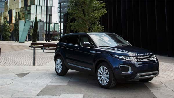 அமிதாப் முதல் ரன்பீர் வரை... ரேஞ்ச் ரோவர் கார்களுக்கு பாலிவுட் மயங்குவது இதனால்தான்... அமிதாப் முதல் ரன்பீர் வரை... ரேஞ்ச் ரோவர் கார்களுக்கு பாலிவுட் மயங்குவது இதனால்தான்...