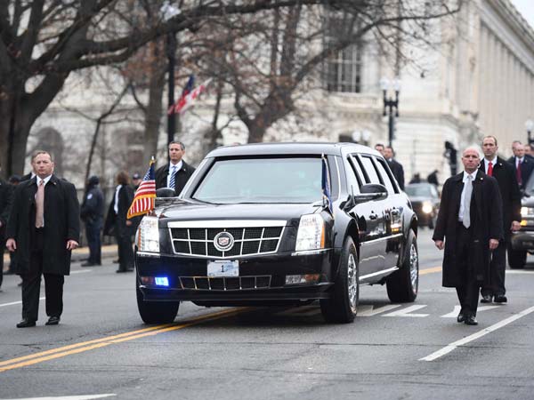 டிரம்பை விட கிம் கார் தான் விலை உயர்ந்ததாம்.! அப்படி அந்த காரில் என்ன இருக்கிறது?